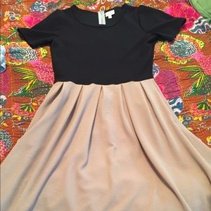Lularoe Amelia Dress size Medium